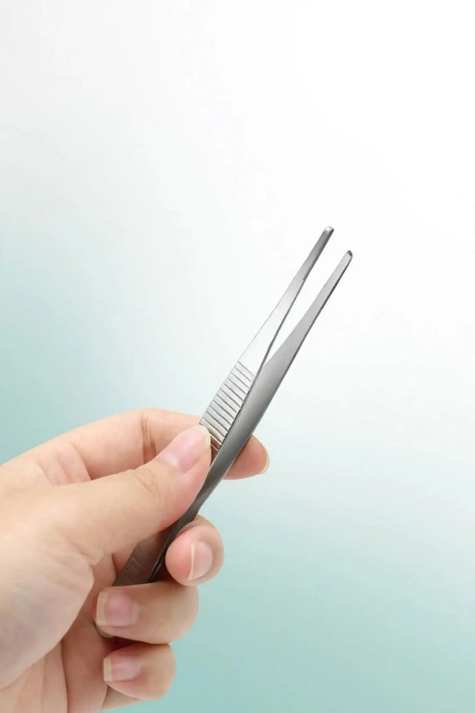 Dressing & tissue forceps manyfactured by Electro Bismed