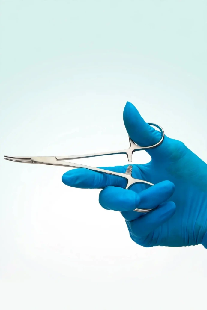 Hemostatic forceps manufactured by Electro Bismed